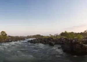 382897-popa-falls